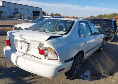 1996 Honda Accord Lx/Ex z USA, uszkodzony, nr VIN 1HGCD5632TA093295